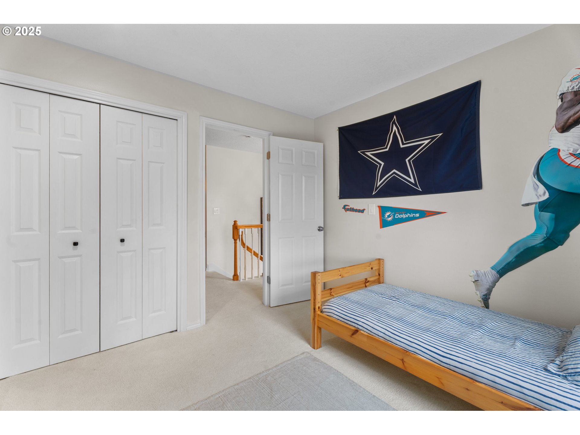 6502 Apollo Road West Linn, OR 97068 - Photo 19 of 48 a bedroom with a bed and bathroom