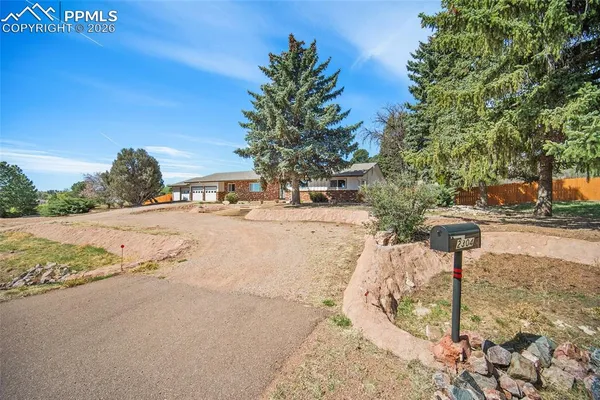 $699,000 | 2304 Lazy R Lane, Colorado Springs, CO 80915