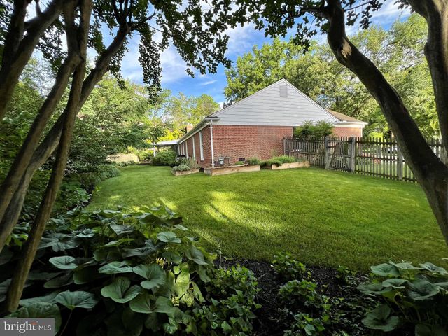 $1,296,100 | 4121 Fort Worth Place, Alexandria, VA 22304