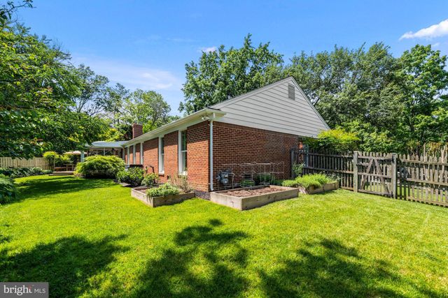 $1,296,100 | 4121 Fort Worth Place, Alexandria, VA 22304