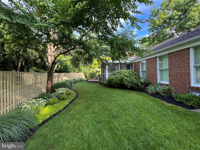 $1,296,100 | 4121 Fort Worth Place, Alexandria, VA 22304