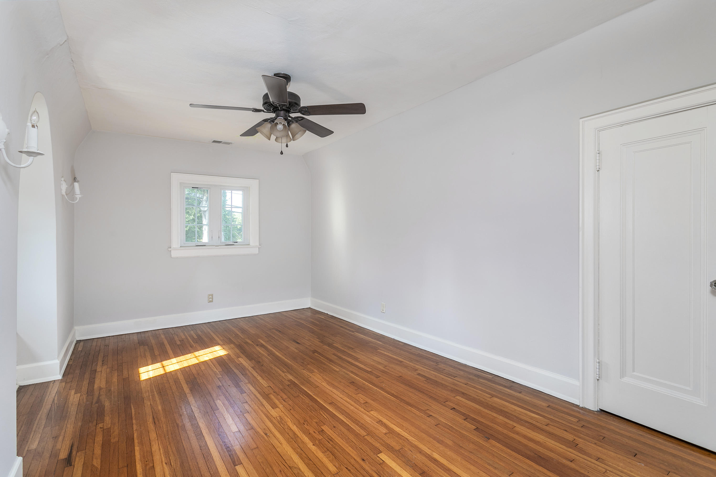 1206 East Dallas Road Chattanooga, TN 37405 - Photo 26 of 40 1206 E Dallas Rd_Bedroom 4_Choice Homes_