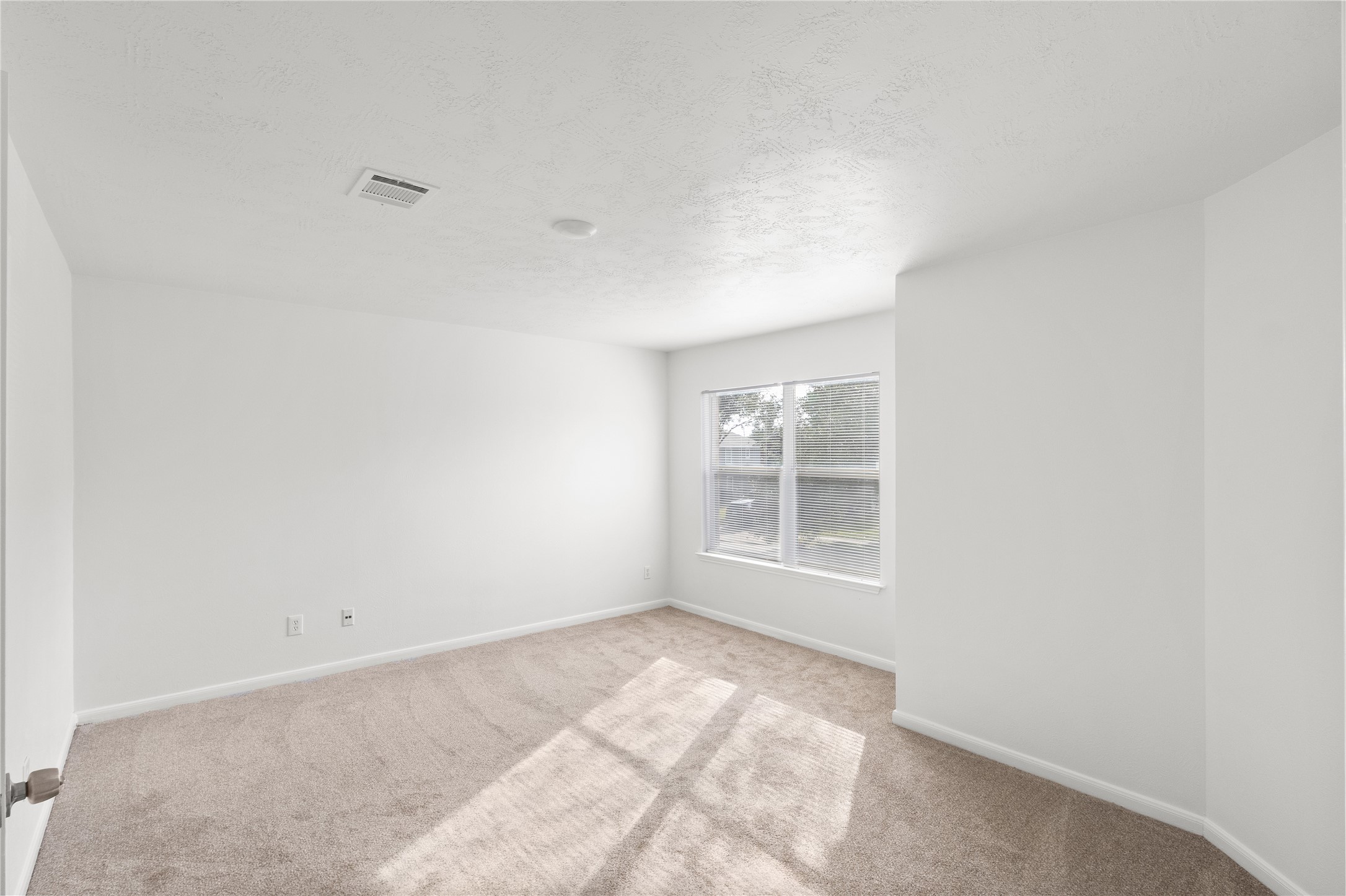 19138 Larkspur Hills Drive Cypress, TX 77433 - Photo 23 of 36 Primary bedroom (2nd floor)