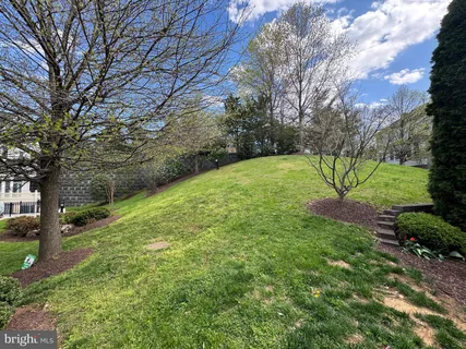 $815,000 | 529 Triadelphia Way, Alexandria, VA 22312