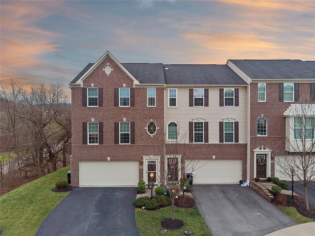 124 Maple Ridge Court Canonsburg, PA 15317 - Photo 1 of 19 Gallery Image 1