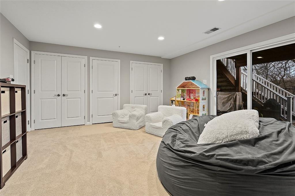124 Maple Ridge Court Canonsburg, PA 15317 - Photo 13 of 19 Gallery Image 13