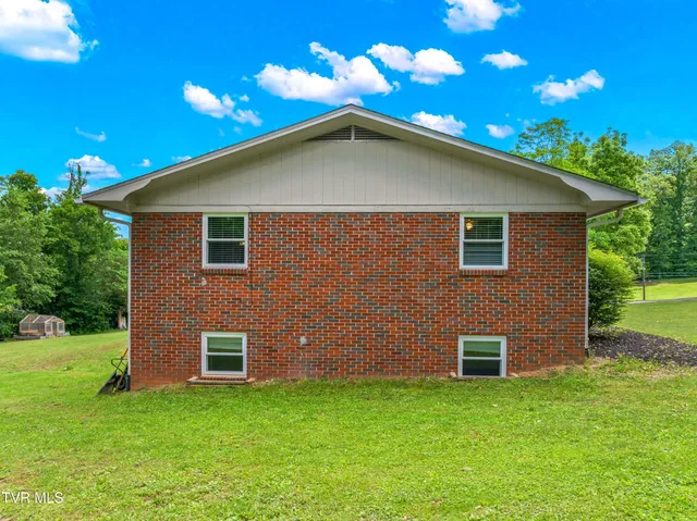 $449,900 | 506 Gaye Drive, Jefferson City, TN 37760