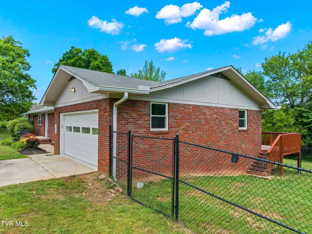 $449,900 | 506 Gaye Drive, Jefferson City, TN 37760