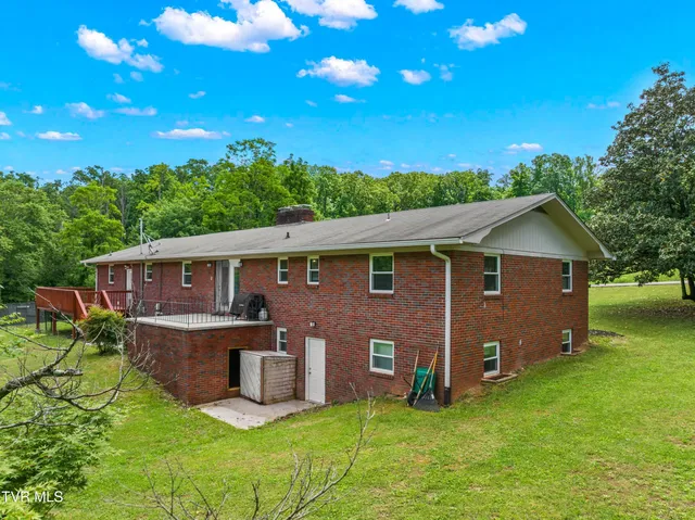 $449,900 | 506 Gaye Drive, Jefferson City, TN 37760