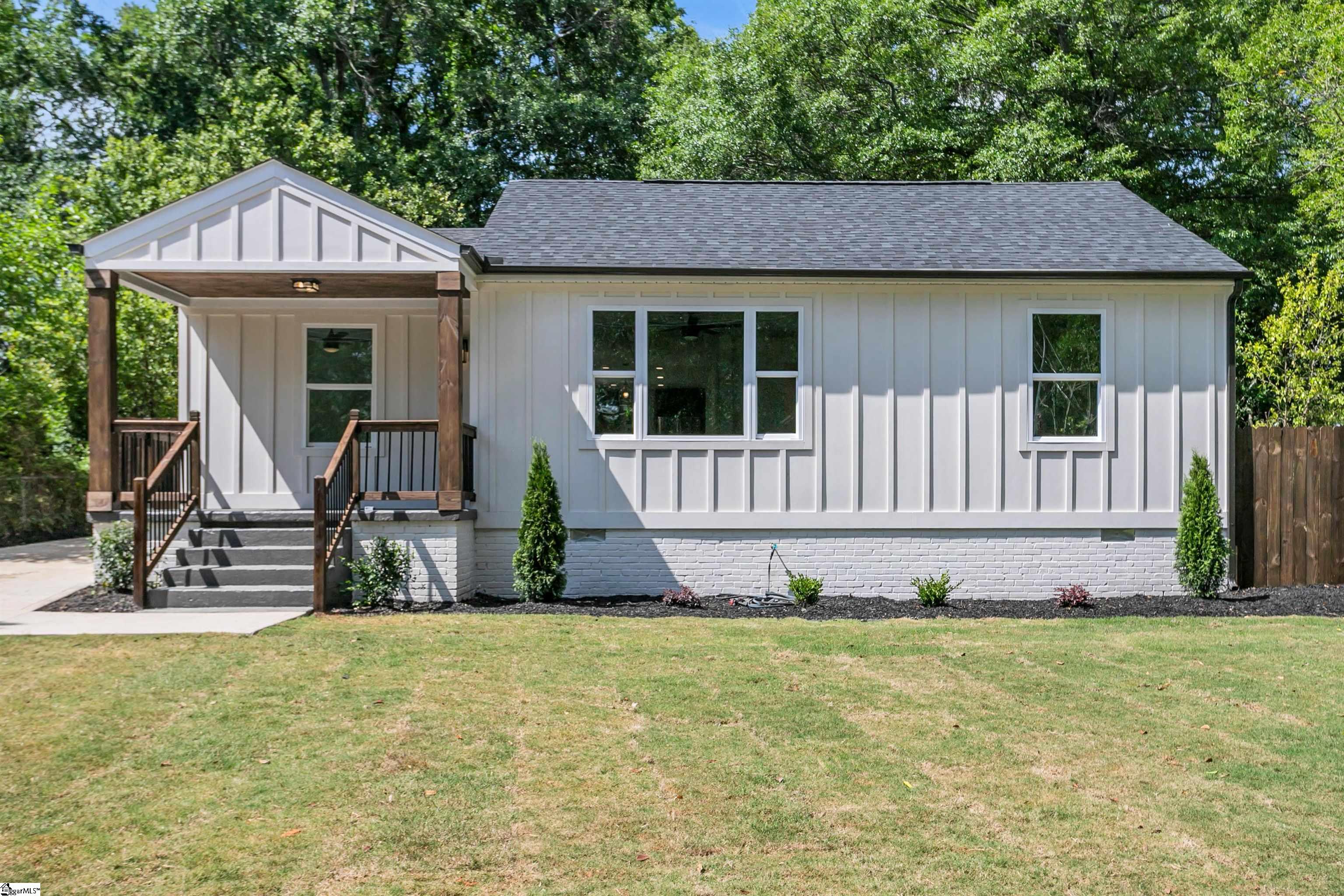 14 Pleasant Ridge Avenue Greenville, SC 29605 - Photo 1 of 30 Gallery Image 1