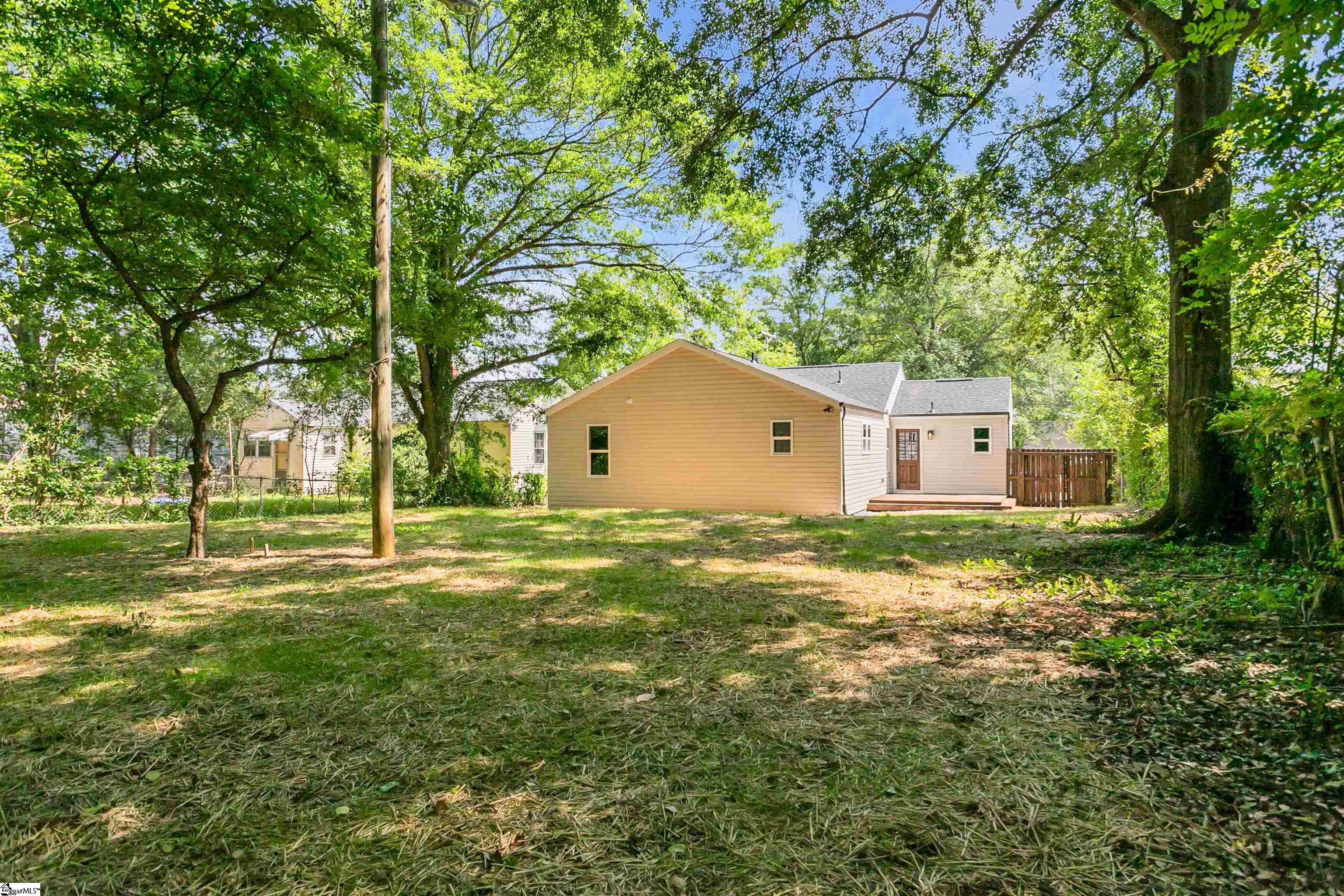 14 Pleasant Ridge Avenue Greenville, SC 29605 - Photo 25 of 30 Gallery Image 25