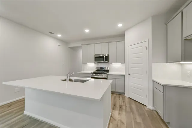 $376,895 | 1106 Arbor Drive, Beasley, TX 77417