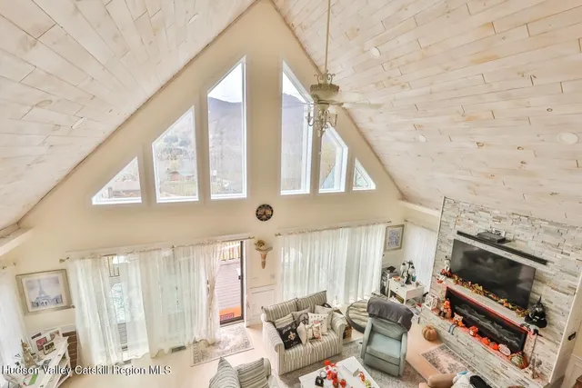 $1,999,000 | 147 Botti Drive, Hunter, NY 12442