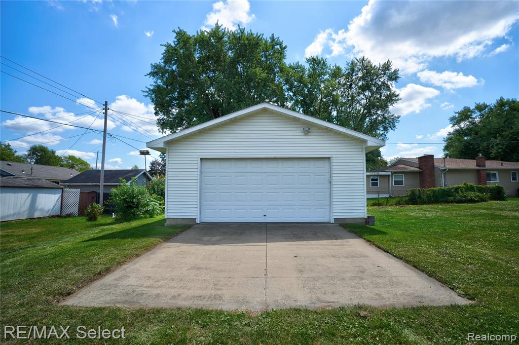 4437 Stoney Ridge Road Flint, MI 48507 - Photo 22 of 24