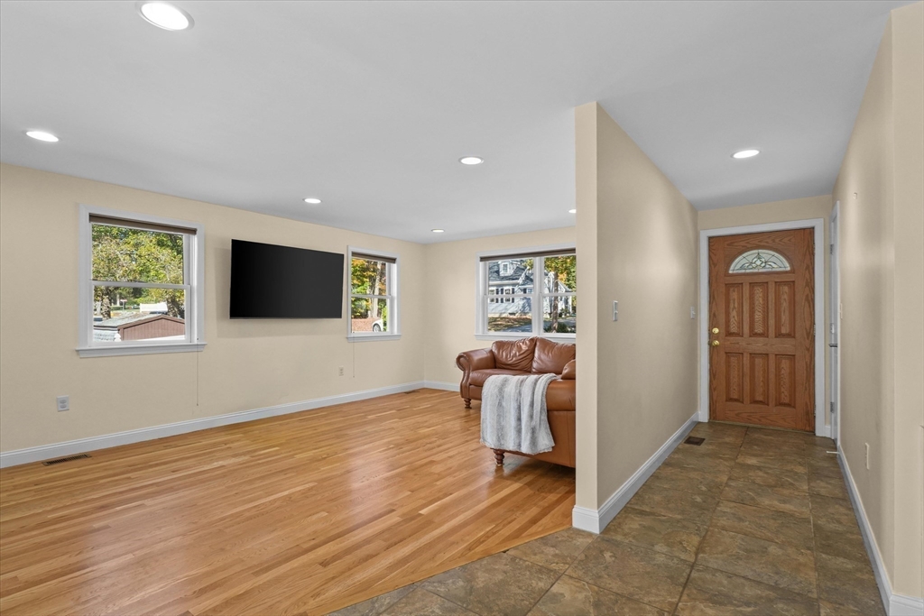 75 Border Road Reading, MA 01867 - Photo 12 of 34 Gallery Image 12