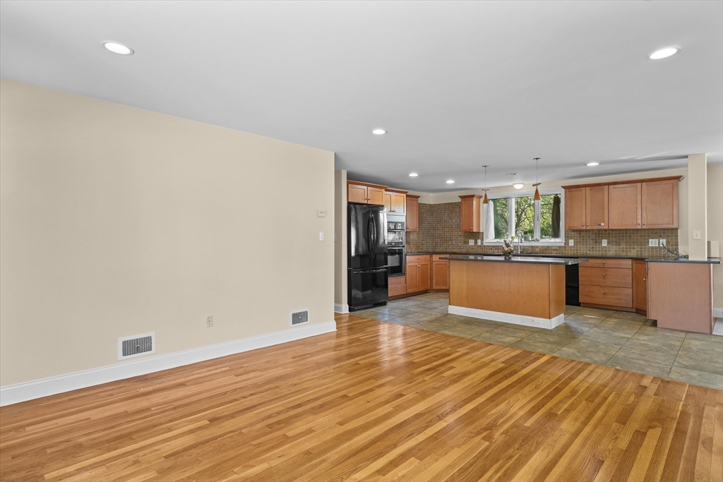 75 Border Road Reading, MA 01867 - Photo 34 of 34 Gallery Image 34