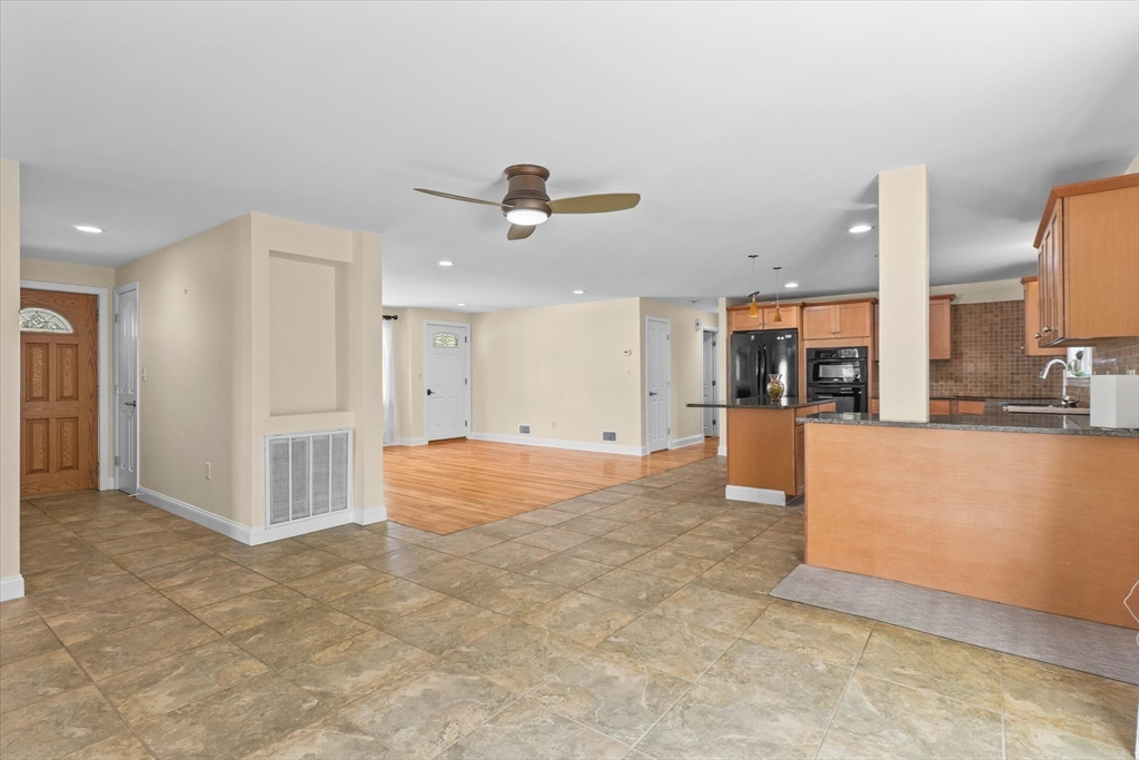 75 Border Road Reading, MA 01867 - Photo 7 of 34 Gallery Image 7