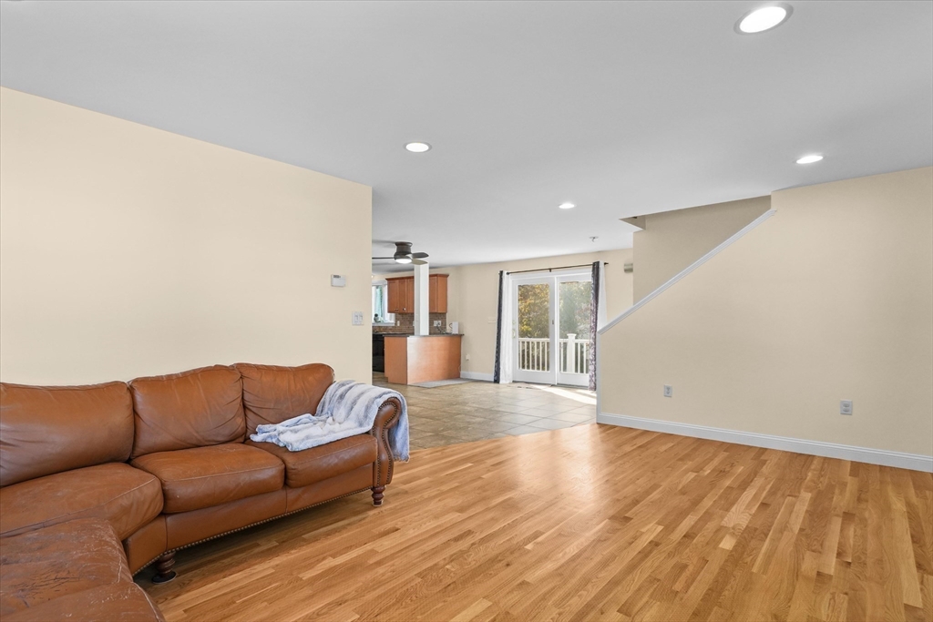 75 Border Road Reading, MA 01867 - Photo 8 of 34 Gallery Image 8