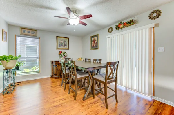 $162,000 | 260 El Dorado Boulevard, Unit 307, Houston, TX 77598