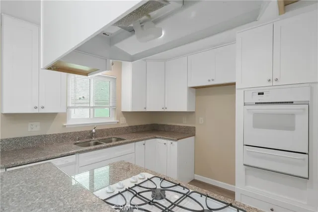 $4,000 | 4331 Farquhar Avenue, Los Alamitos, CA 90720