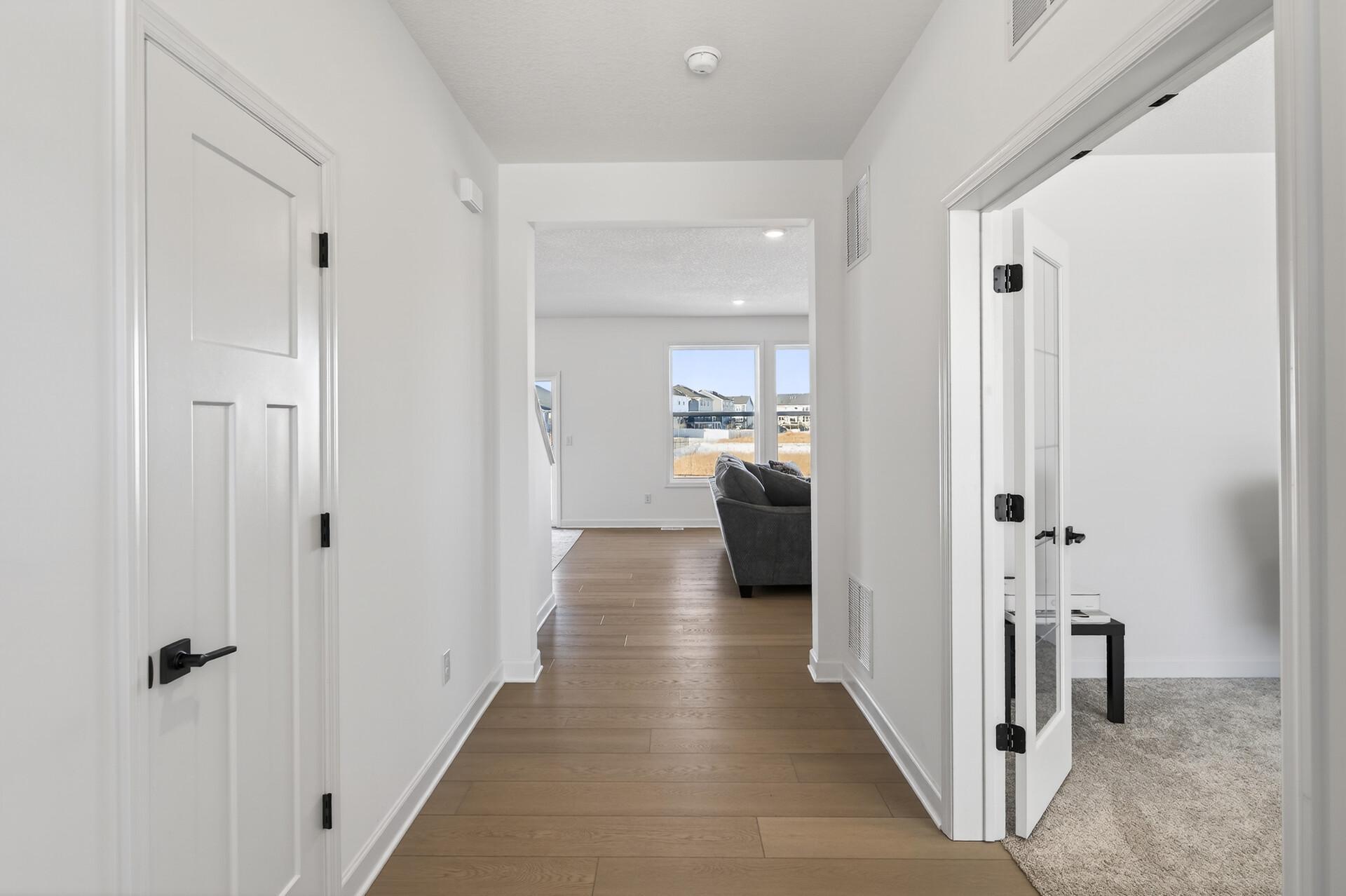 4511 Obsidian Way Victoria, MN 55386 - Photo 5 of 48