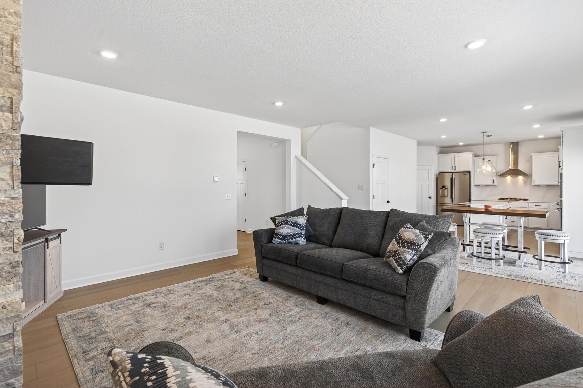 4511 Obsidian Way Victoria, MN 55386 - Photo 10 of 48