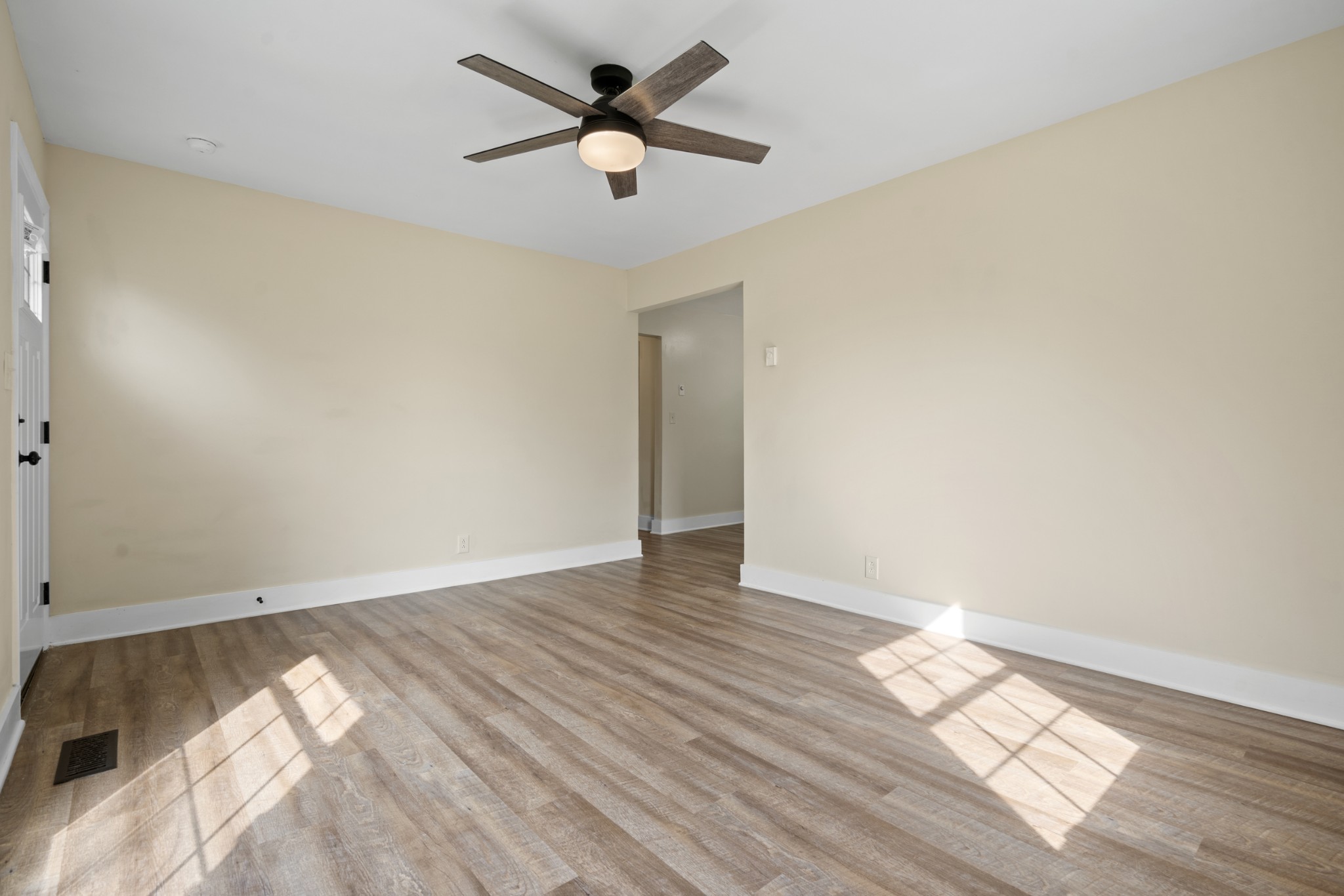 215 Edmondson Ferry Road Clarksville, TN 37040 - Photo 12 of 34 Gallery Image 12