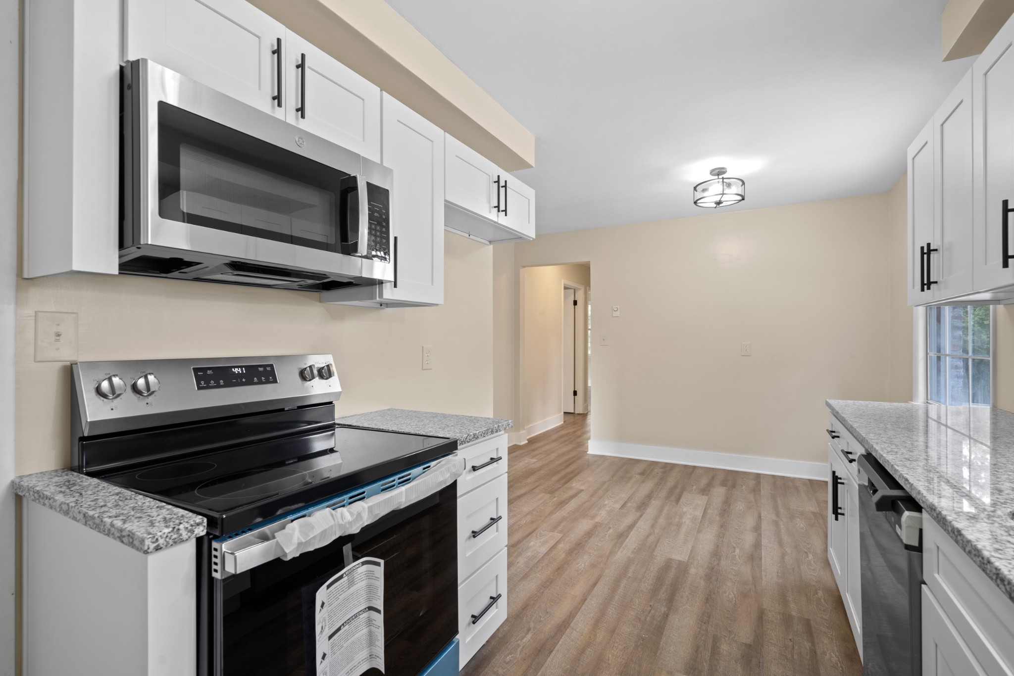 215 Edmondson Ferry Road Clarksville, TN 37040 - Photo 17 of 34 Gallery Image 17