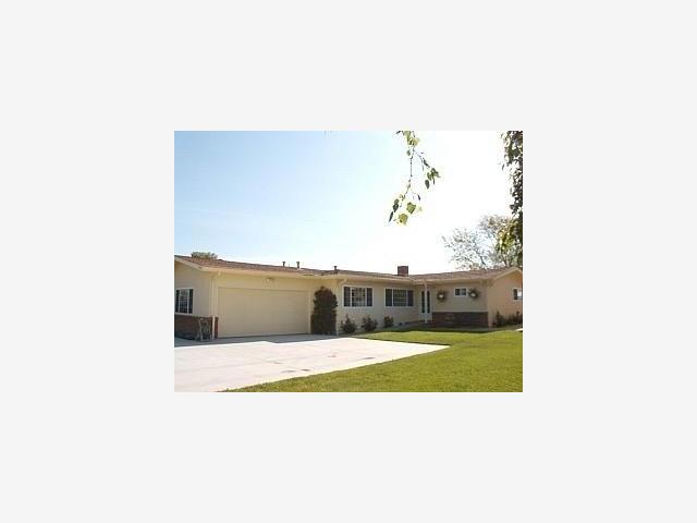 608 Middlefield Road Salinas, CA 93906 - Photo 1 of 6 Gallery Image 1
