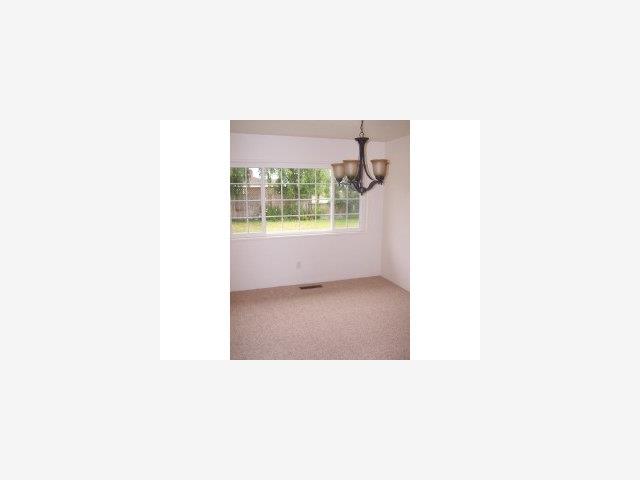 608 Middlefield Road Salinas, CA 93906 - Photo 3 of 6 Gallery Image 3