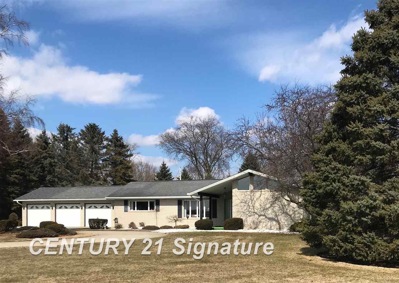 1234 North Iva Road Hemlock, MI 48626 - Photo 1 of 26