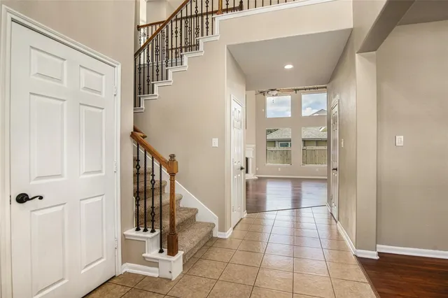 $2,595 | 24403 Redrock Falls, Tomball, TX 77375