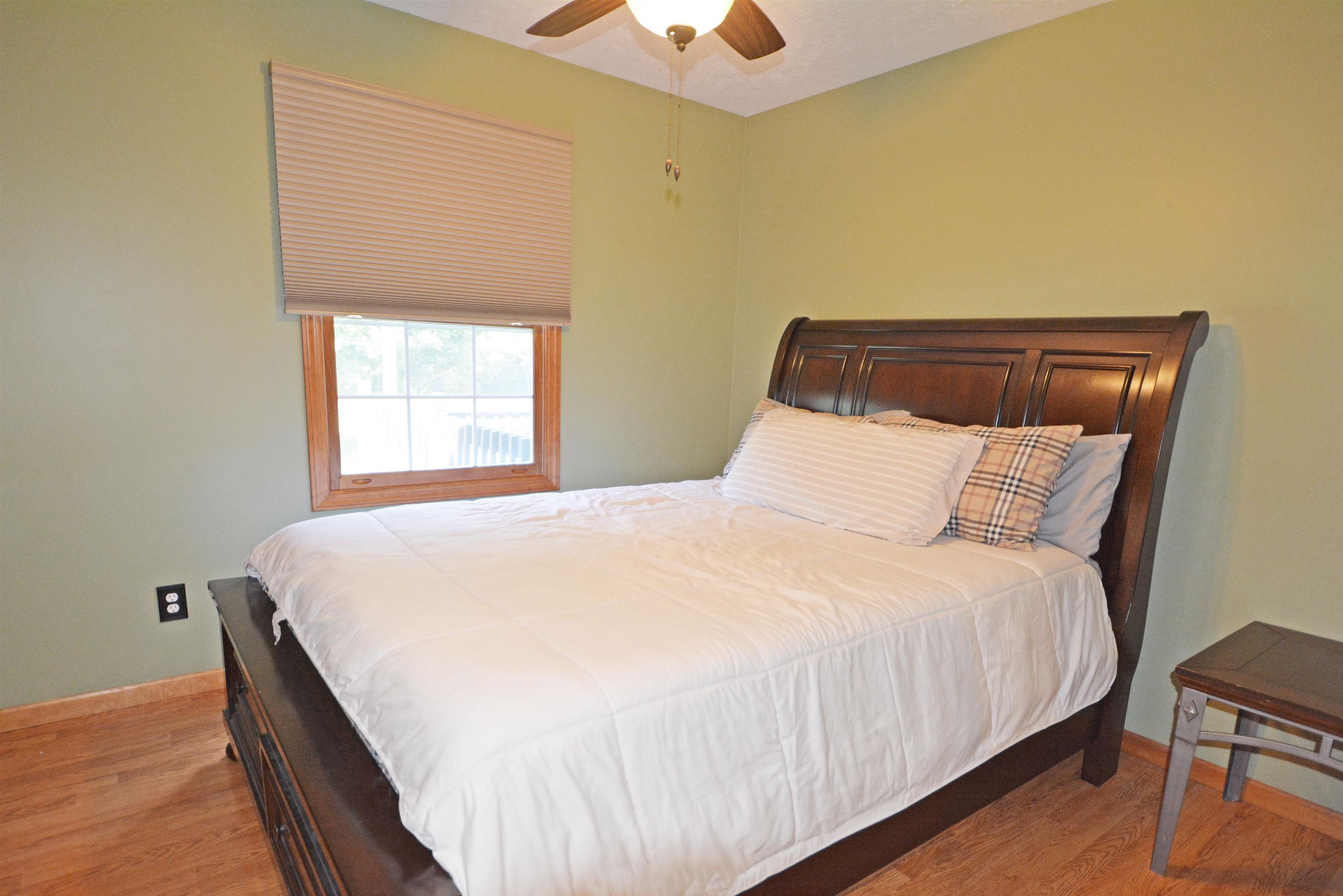 18808 West Maple Interlochen, MI 49643 - Photo 24 of 30 1904391-23.JPG