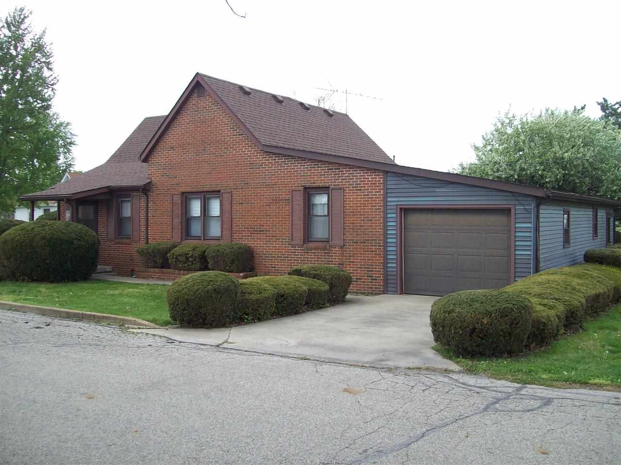 501 Maple Street Tipton, IN 46072 - Photo 3 of 19 Gallery Image 3