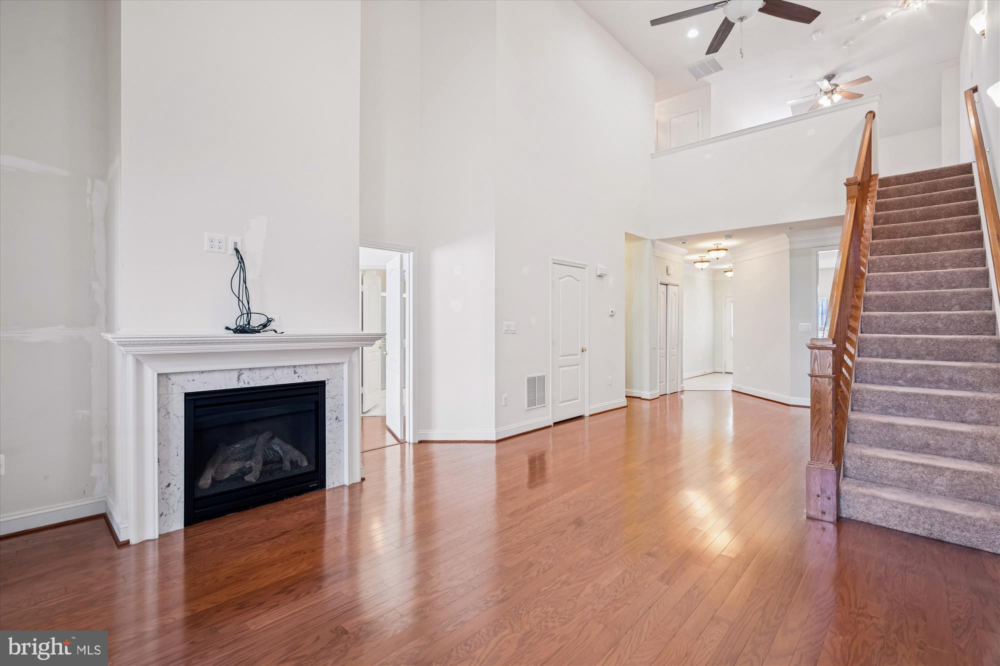 13124 Winding Trail Road Laurel, MD 20707 - Photo 14 of 54 Living rm w/gas fireplace