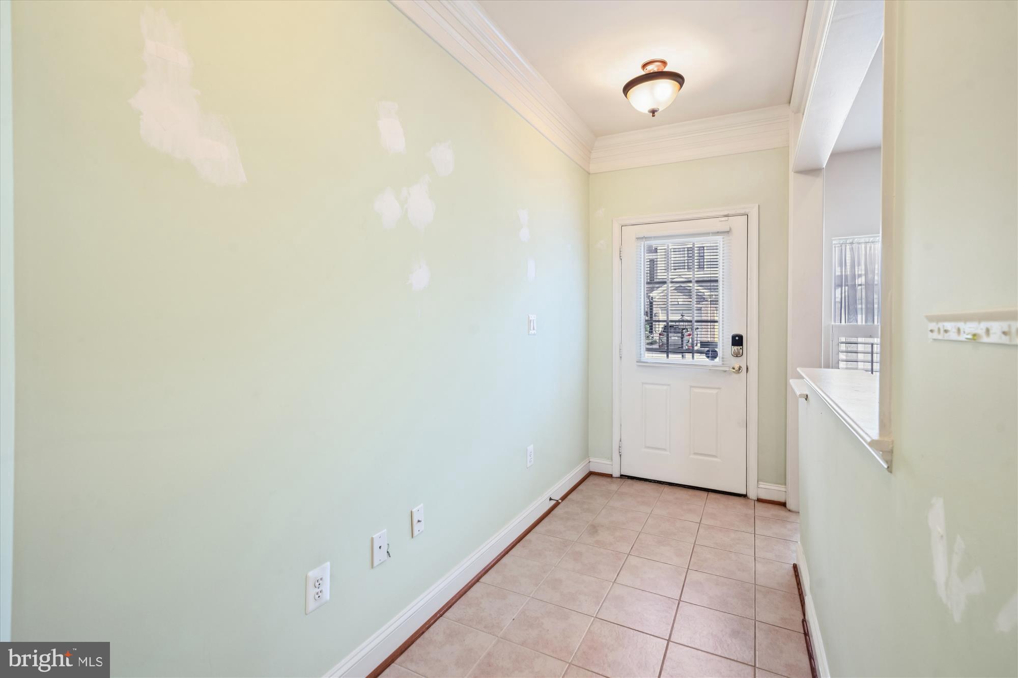 13124 Winding Trail Road Laurel, MD 20707 - Photo 3 of 54 Foyer Entry