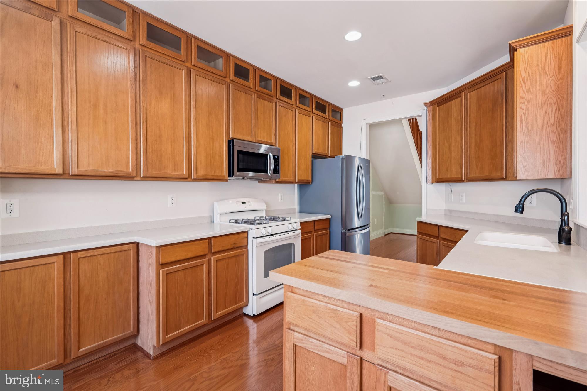 13124 Winding Trail Road Laurel, MD 20707 - Photo 8 of 54 Ample Cabinetry