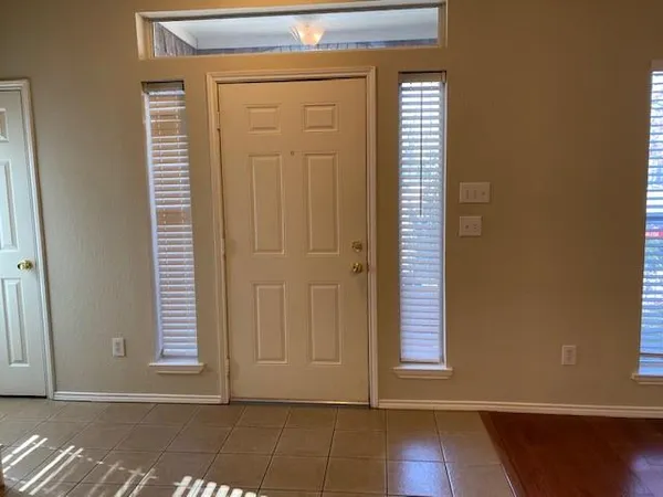 $1,950 | 5316 Bexar Street, Dallas, TX 75215