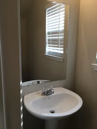 $1,950 | 5316 Bexar Street, Dallas, TX 75215