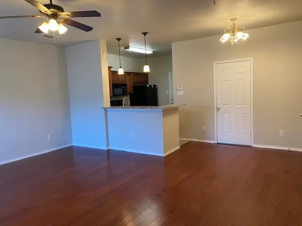$1,950 | 5316 Bexar Street, Dallas, TX 75215