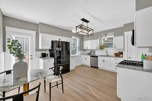 $299,900 | 6312 Berthold Avenue, St. Louis, MO 63139