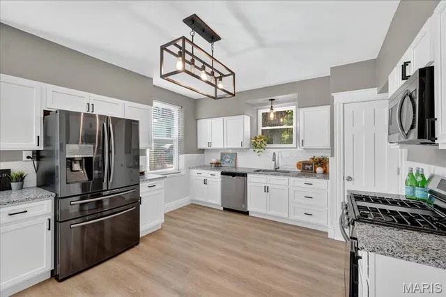 $299,900 | 6312 Berthold Avenue, St. Louis, MO 63139