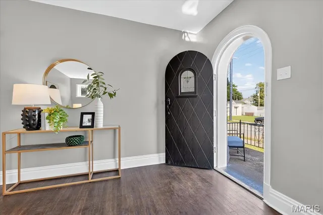 $299,900 | 6312 Berthold Avenue, St. Louis, MO 63139