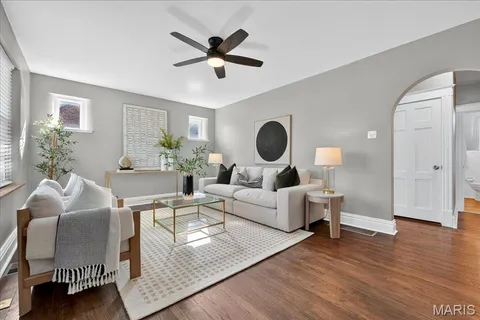 $299,900 | 6312 Berthold Avenue, St. Louis, MO 63139