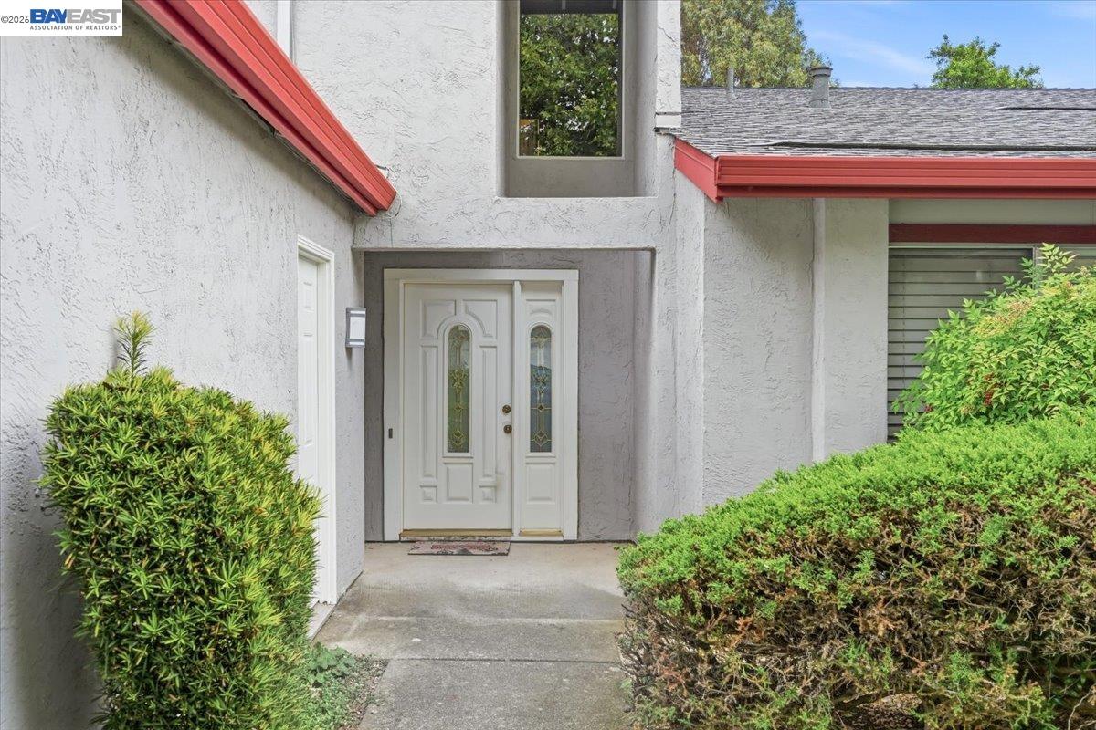 105 Rosario Court San Ramon, CA 94583 - Photo 3 of 32