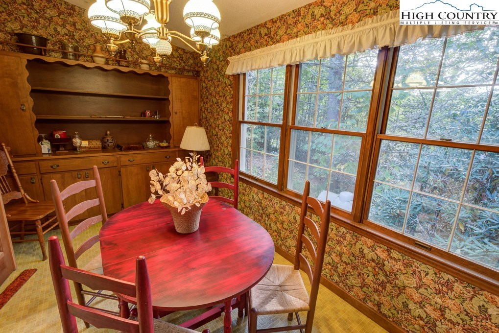 430 Park Road Banner Elk, NC 28604 - Photo 14 of 33 Gallery Image 14