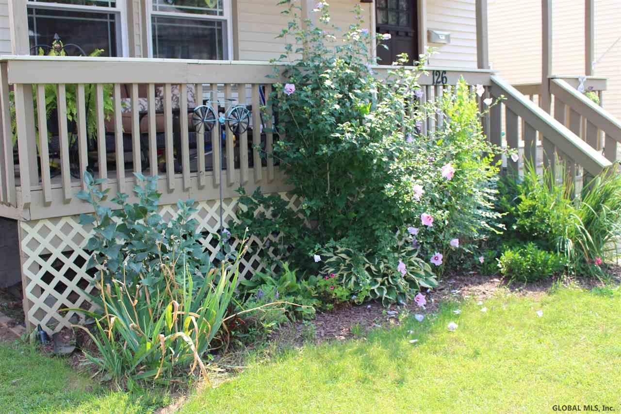 126 Clayton Road Schenectady, NY 12304 - Photo 2 of 25 Photo 2