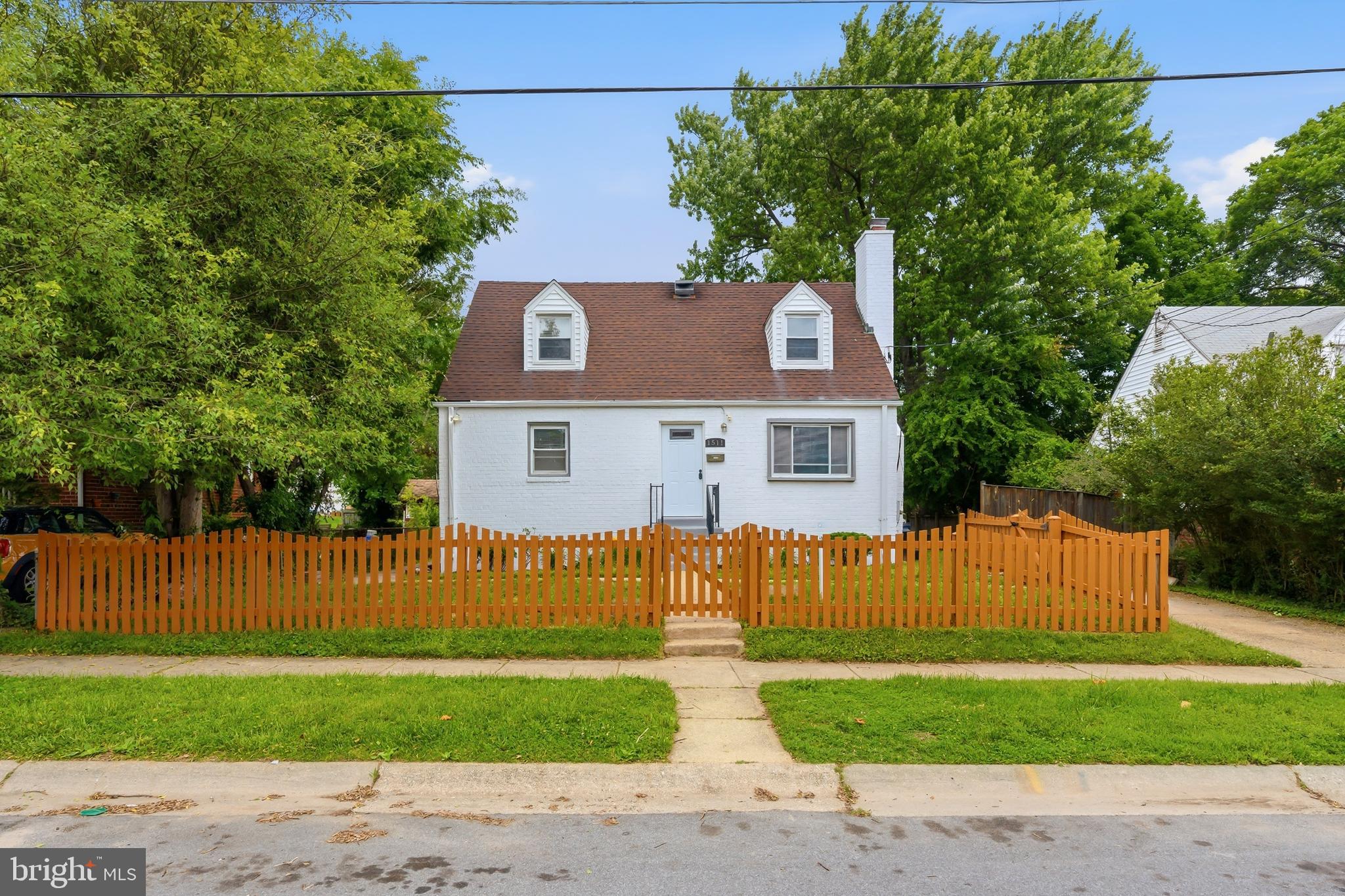 1511 Crest Road Silver Spring, MD 20902 - Photo 3 of 66