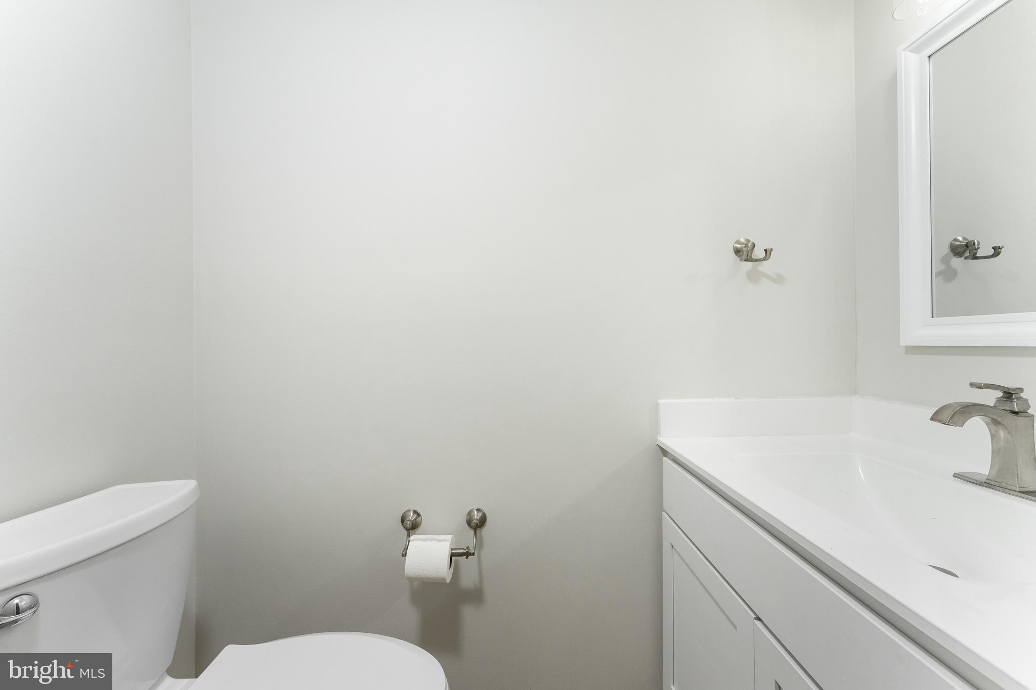 14846 Basingstoke Loop Centreville, VA 20120 - Photo 14 of 33