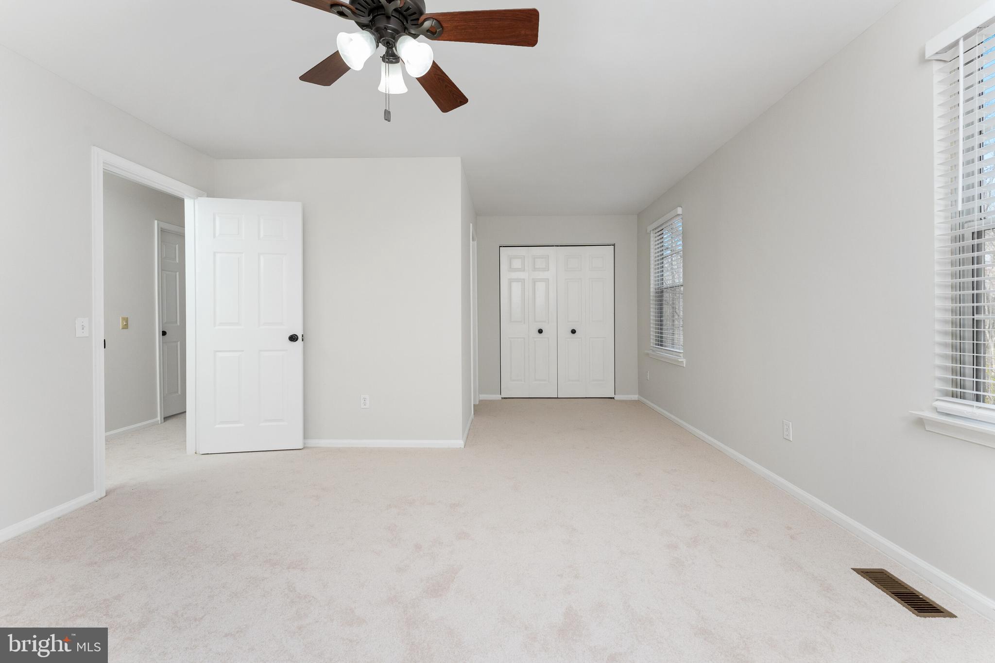 14846 Basingstoke Loop Centreville, VA 20120 - Photo 18 of 33